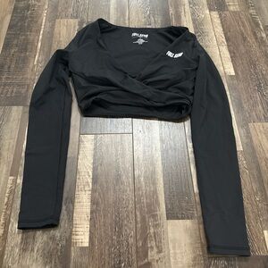 Stylish Black Long Sleeve Crop Top